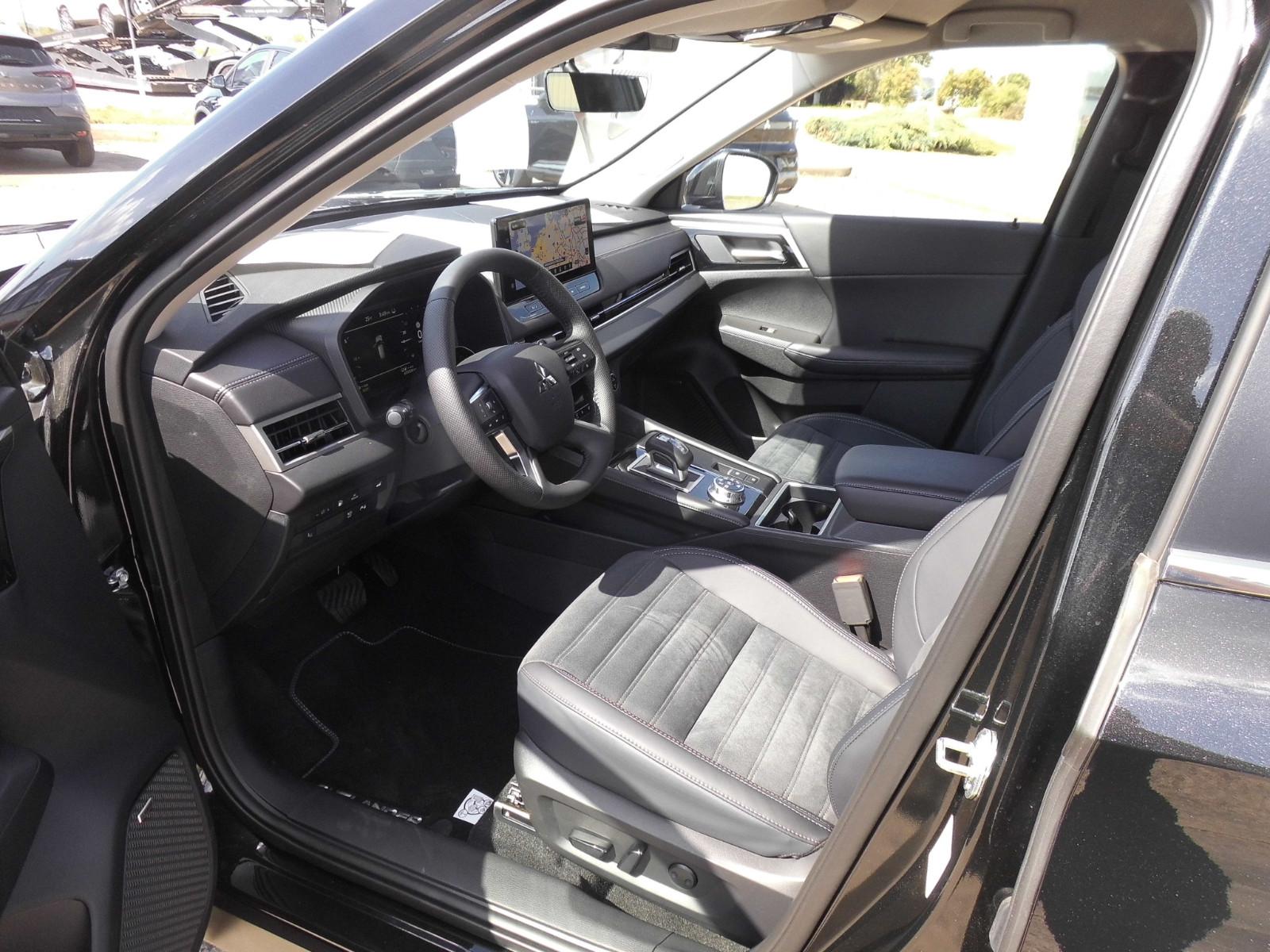 Mitsubishi Outlander 2.4 PHEV 4WD Intro Edition
