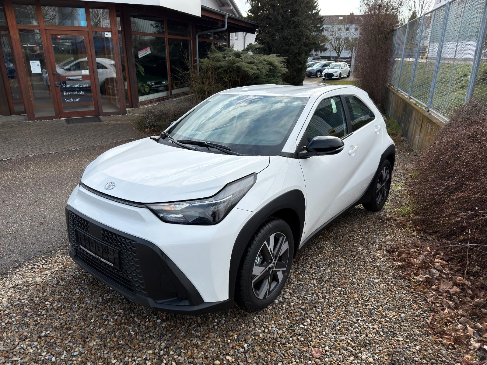 Toyota Aygo (X) 1,5 Hybrid "Active" mit Sitzheizung