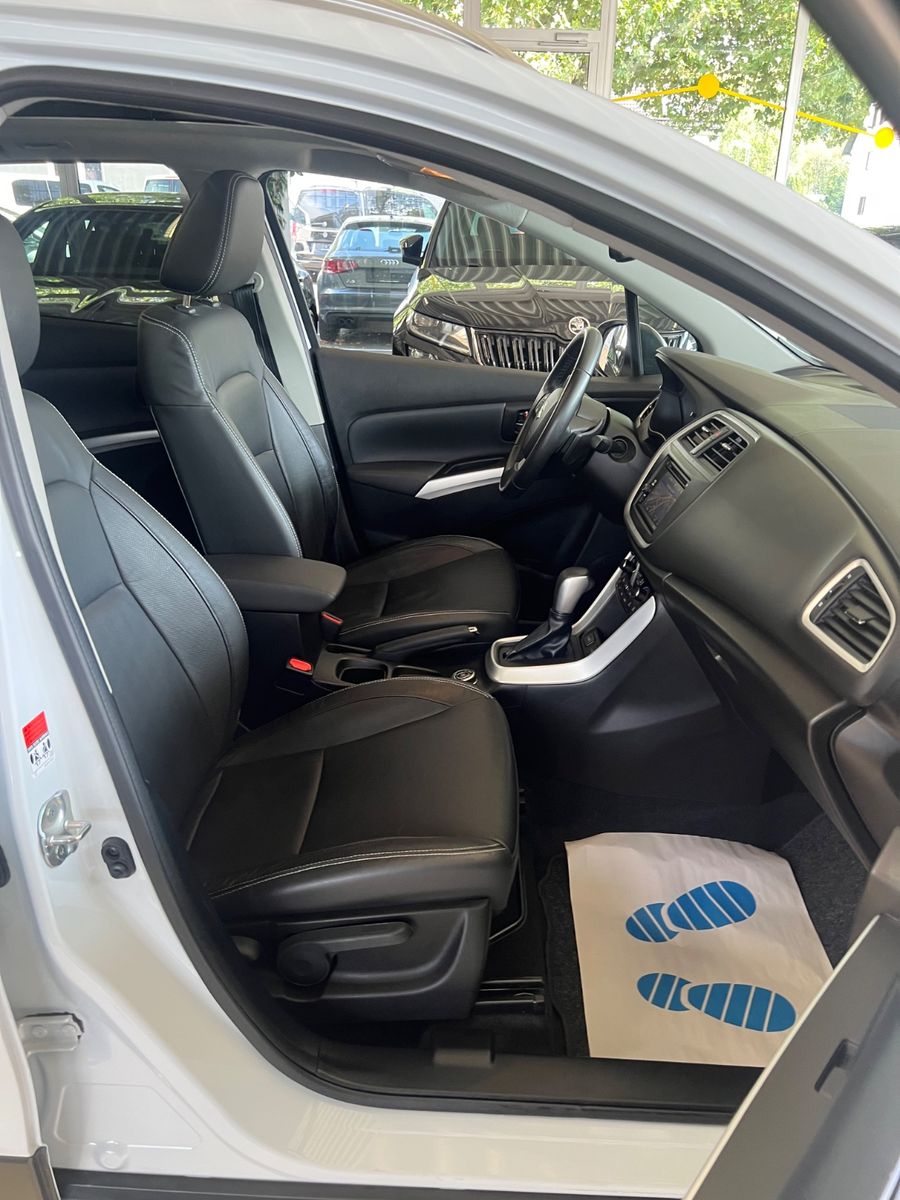 Fahrzeugabbildung Suzuki SX4 S-Cross Comfort+ 4x4 *PANO*LEDER*