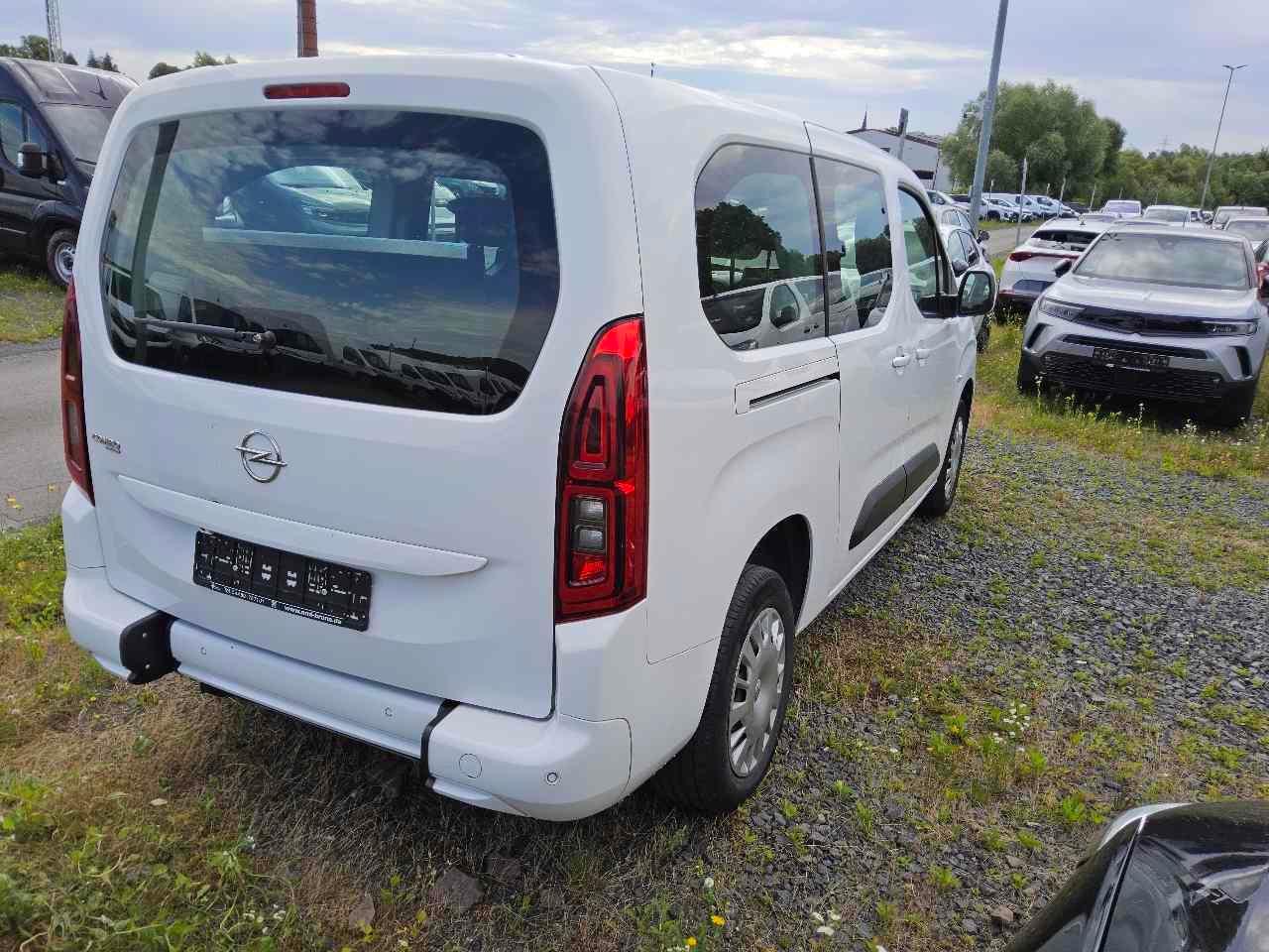 Opel Combo E Life XL[Rollstuhl] 1.5 D S/S AT8 Edition