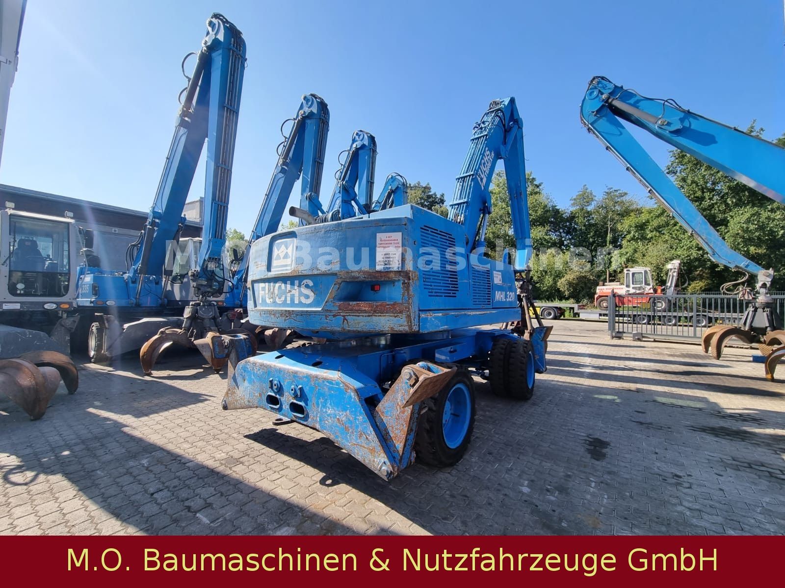 Fahrzeugabbildung Fuchs Terex MHL 320 / Polyp/ Liftkabine