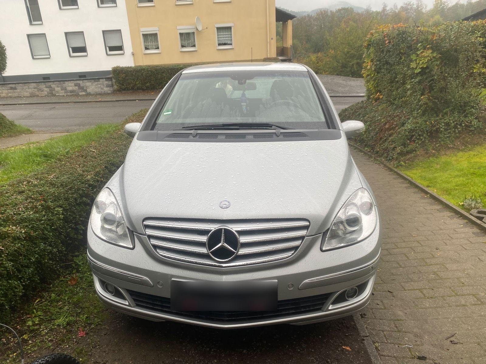 Mercedes-Benz B 150