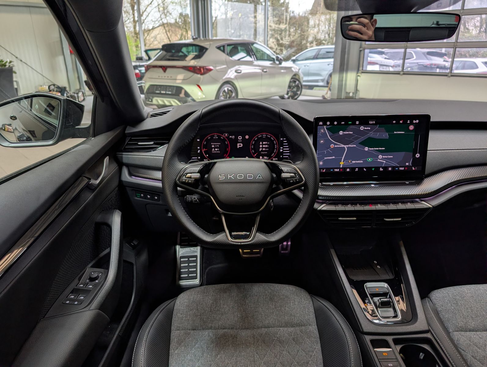 Fahrzeugabbildung SKODA Octavia 1.5 TSI Sportline Pano Matrix AHK 5J.Gar