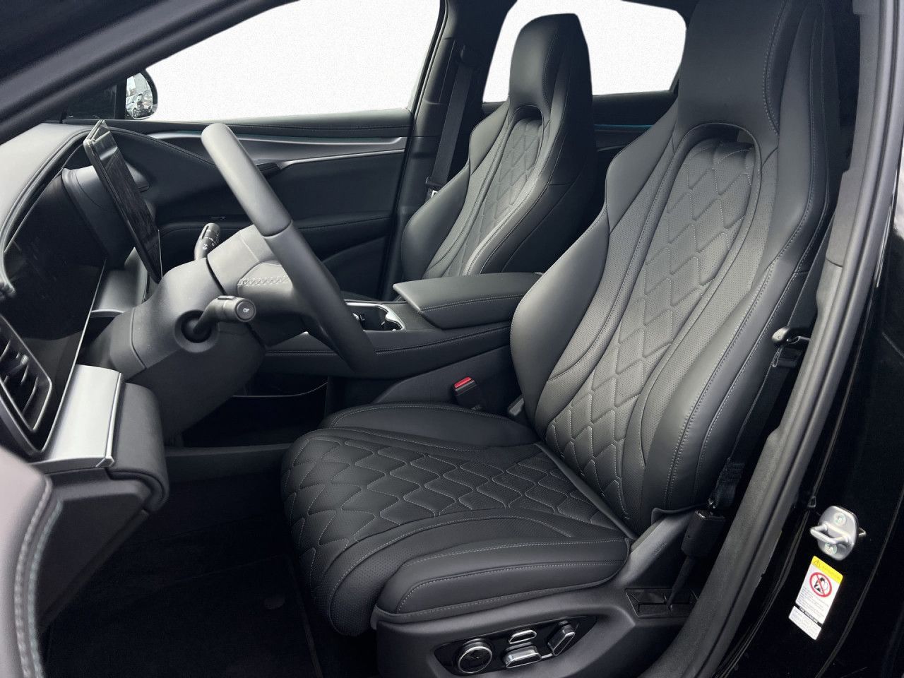 BYD SEALION 7