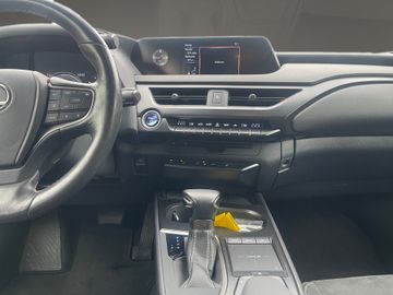 Lexus UX - 12