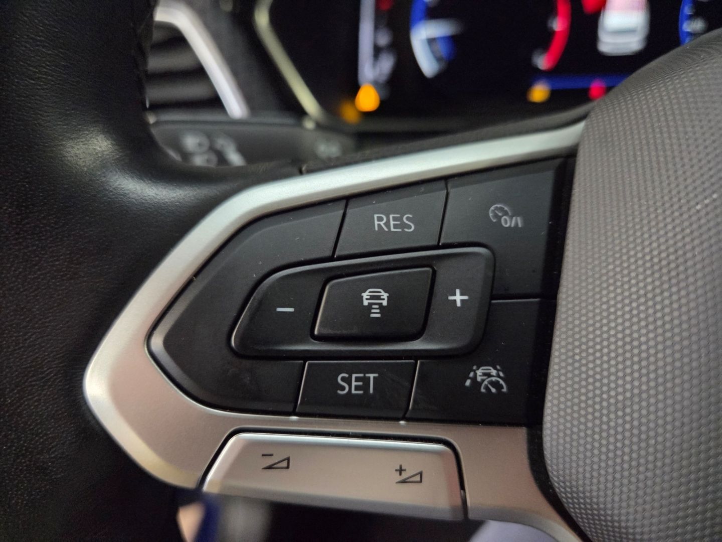 Fahrzeugabbildung Volkswagen T-Cross Style 1.0 TSI Digitales Cockpit Soundsys