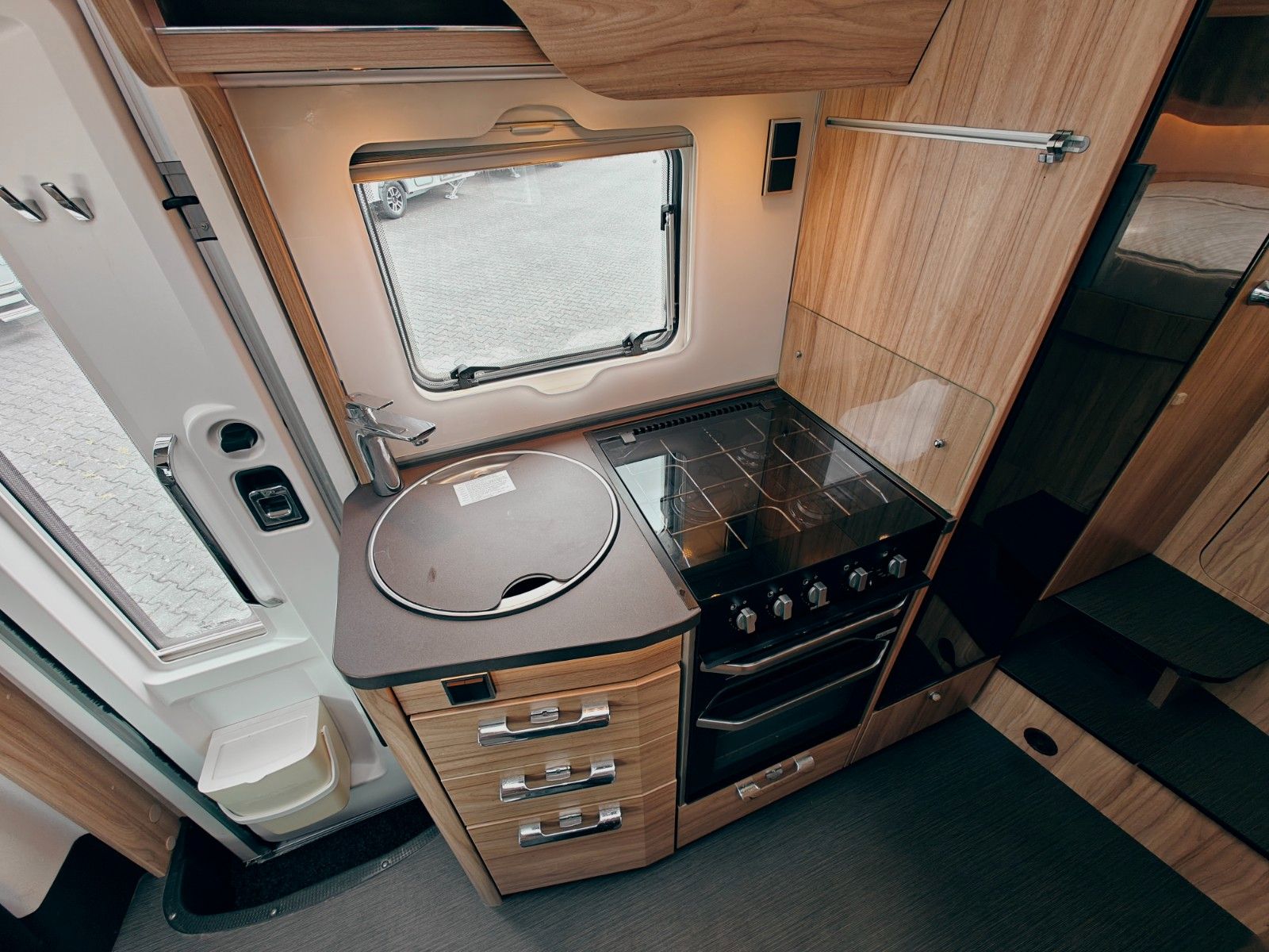 Fahrzeugabbildung HYMER / ERIBA / HYMERCAR ML - T 560 4x4 ALLRAD - AUS 1. HAND!