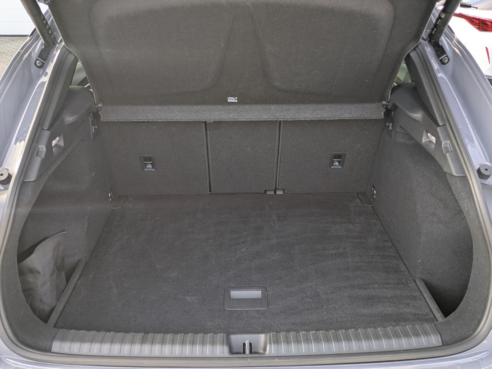 Fahrzeugabbildung CUPRA Terramar 2.0 TSI 4D VZ HUD*MATRIX*PANO*DCC*20"