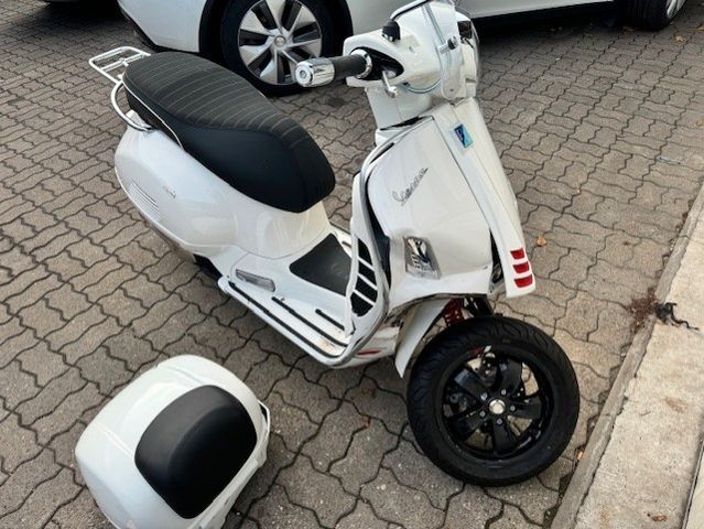 Vespa GTS 125/ erst 400 Km!!