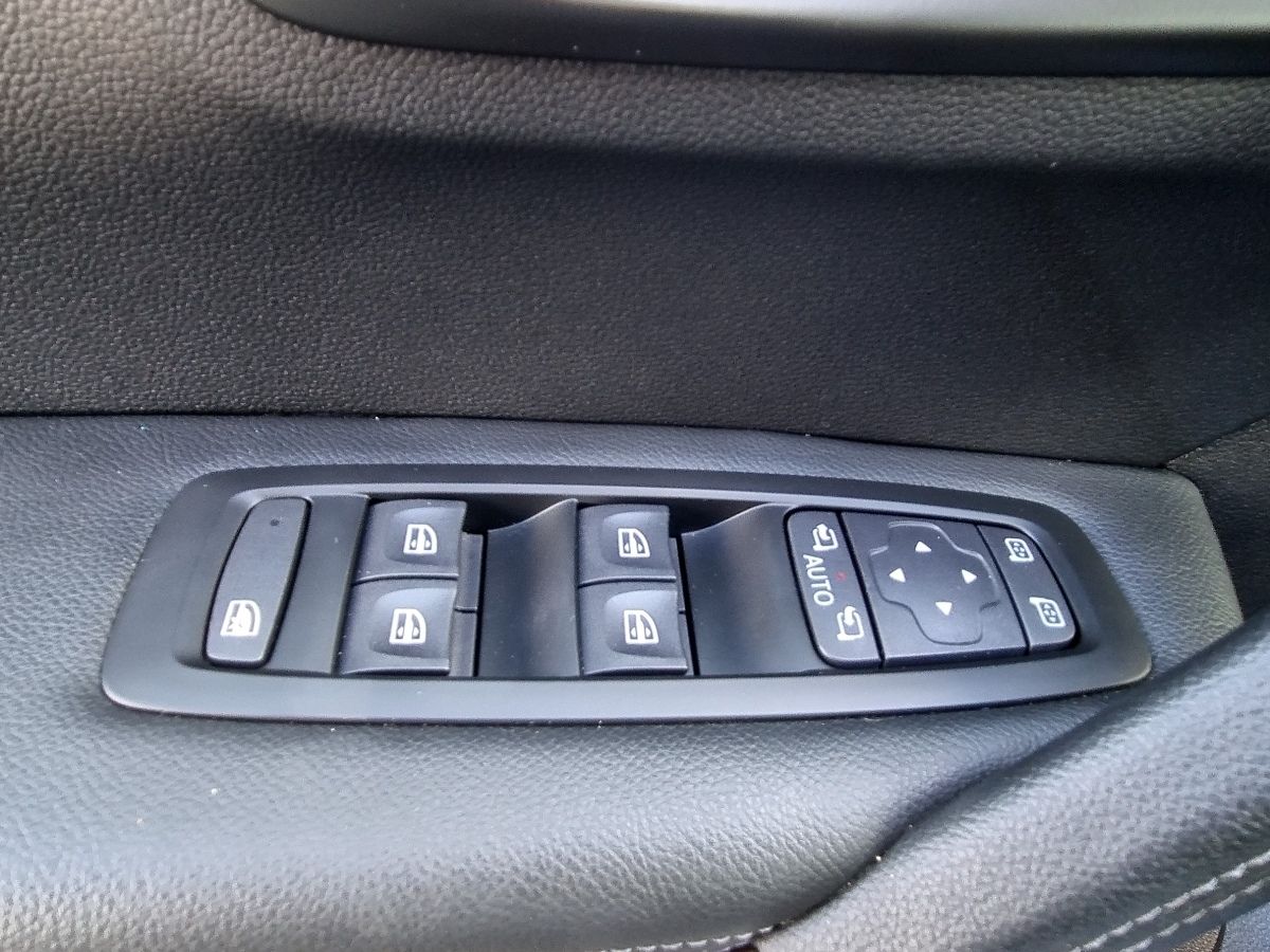Fahrzeugabbildung Renault Kadjar Intens TCe 140 EDC