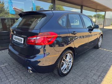 Bild 3 BMW 220 i Active Tourer Sport Line Steptronic Navi