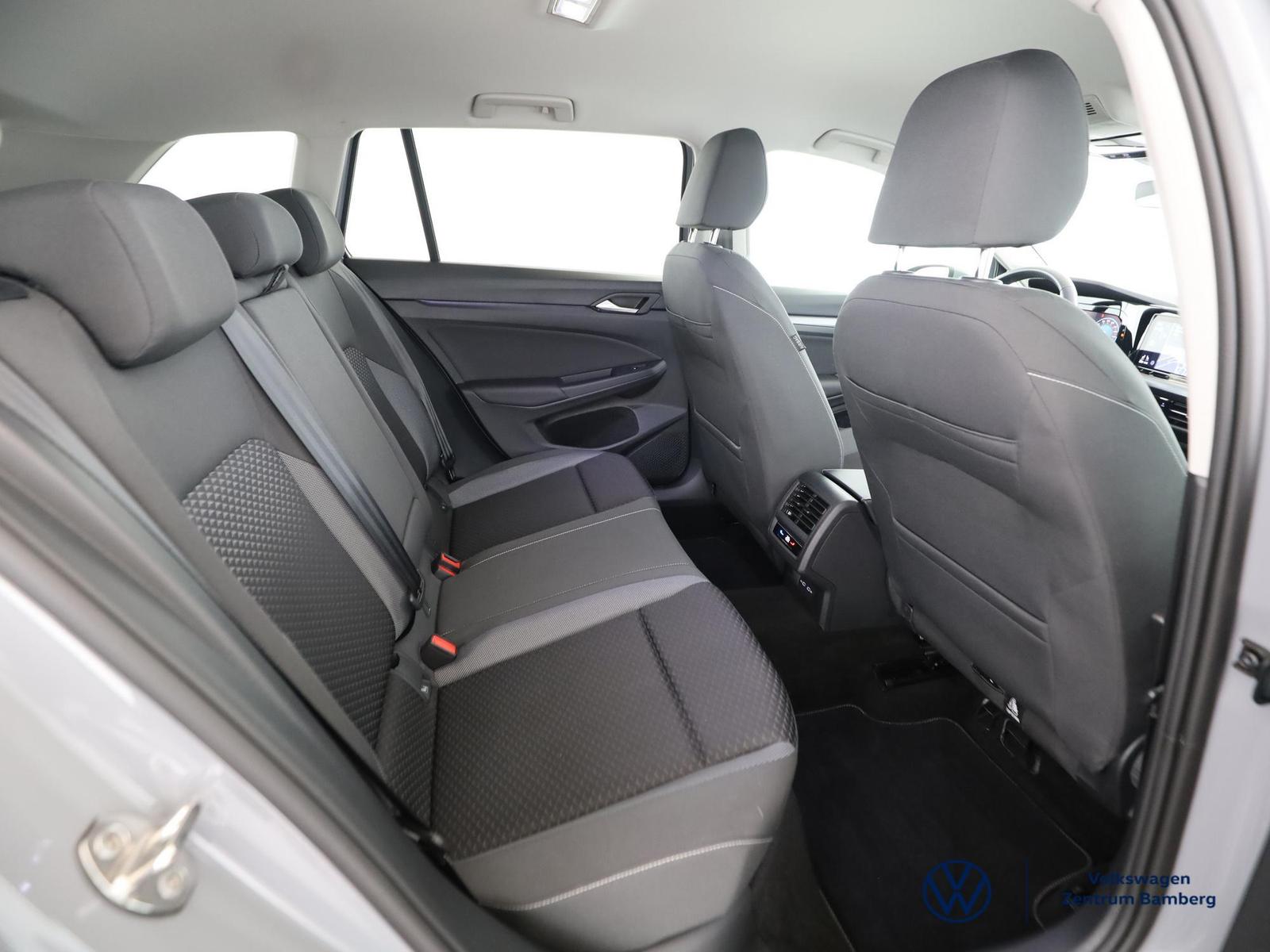 Volkswagen Golf VIII Variant 1.0eTSI Active DSG+HUD+RFK+ACC, миниатюра 13