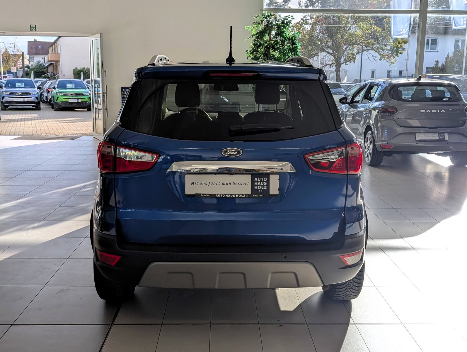 FORD EcoSport  1.0 EcoBoost Titanium Automatik Navi – Bild 3