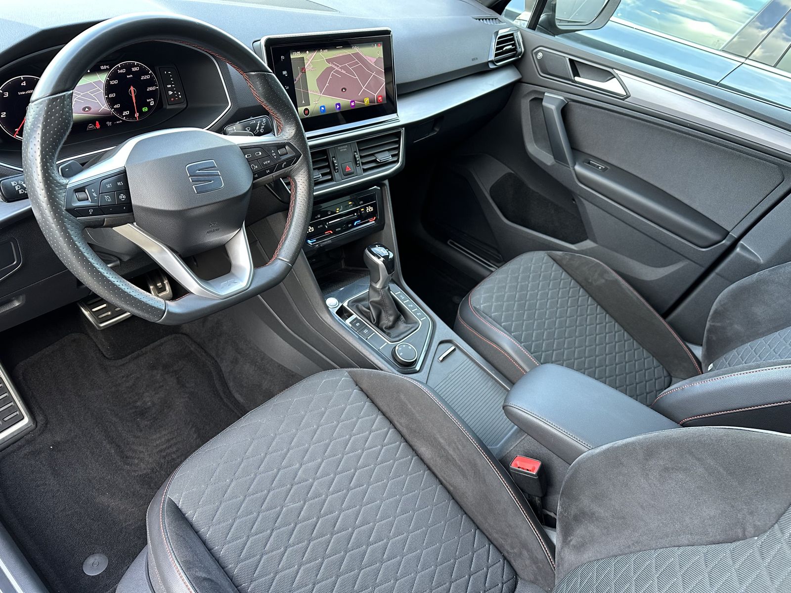 Fahrzeugabbildung SEAT Tarraco 2.0 TDI DSG FR NAV+LED+AHK+ACC+CARPLAY