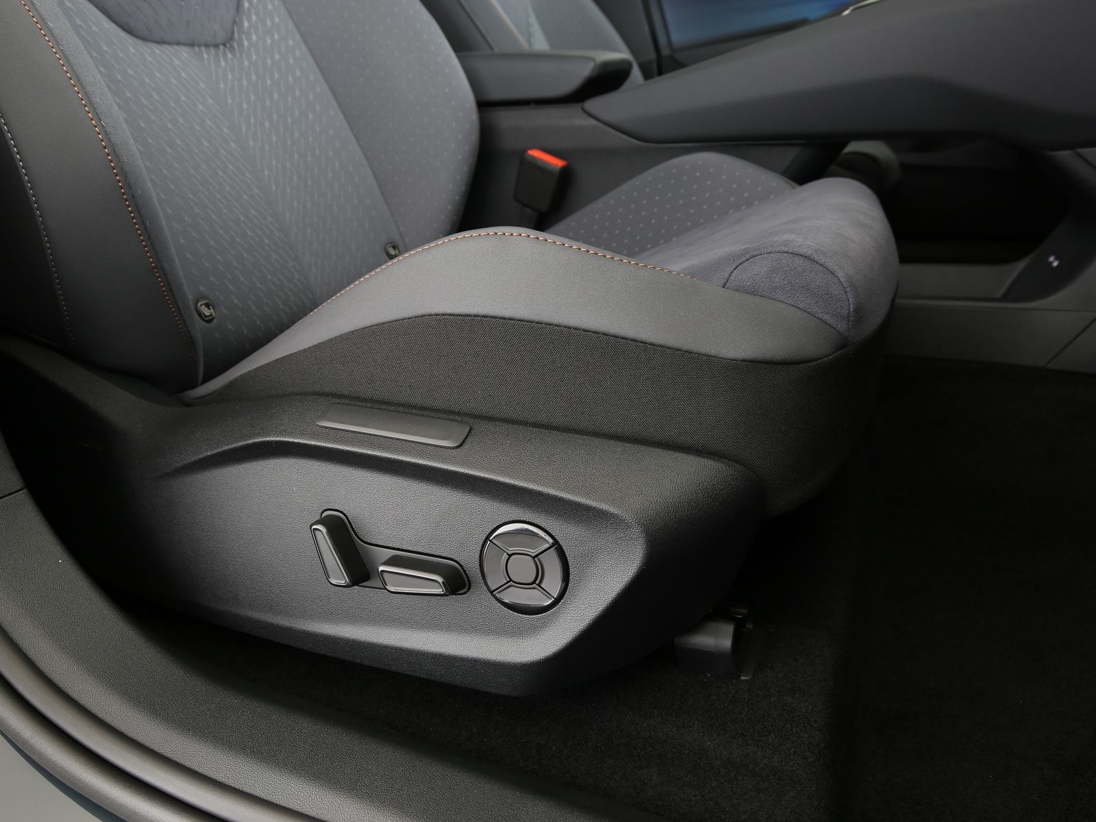 Cupra Raval - Bild 21