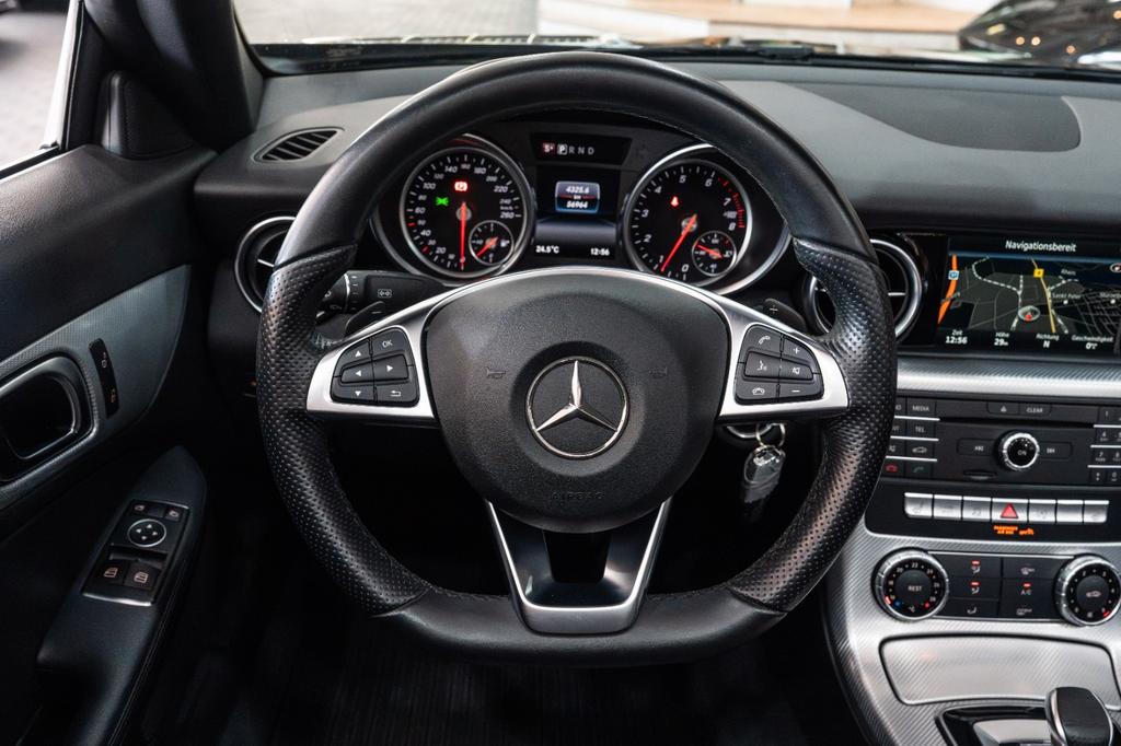 Mercedes-Benz SLC 300