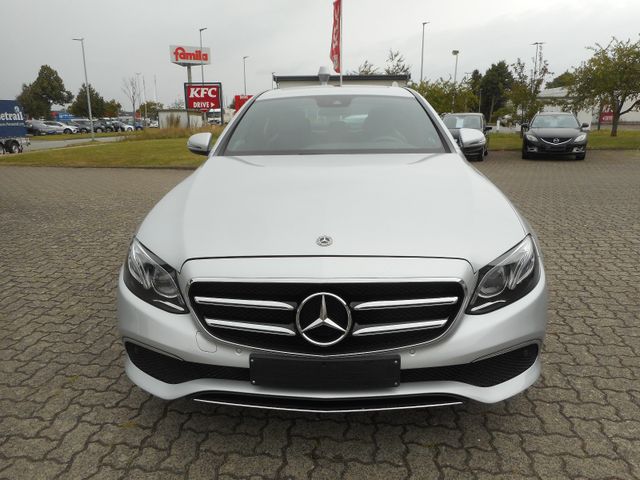 Mercedes-Benz E 220d Avantgarde, Business,9G-Tronic,GSHD,AHK,