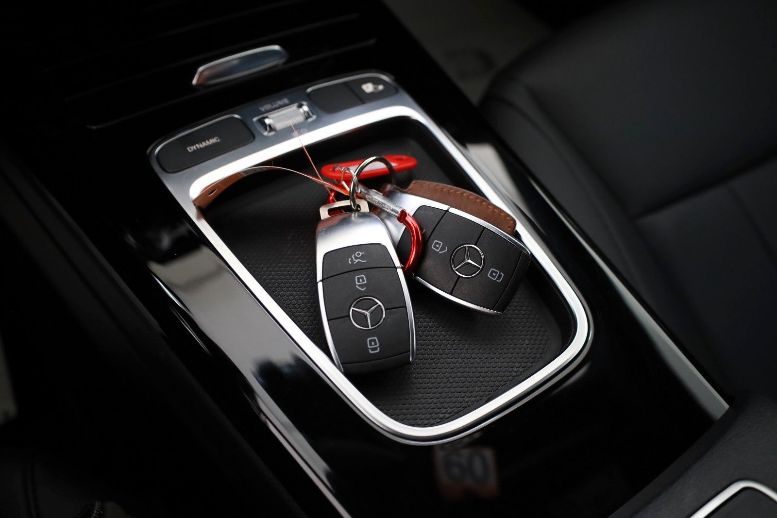 Fahrzeugabbildung Mercedes-Benz CLA 250 SB,Leder,Navi,LED,SH,Kamera,ACC,FACELIFT
