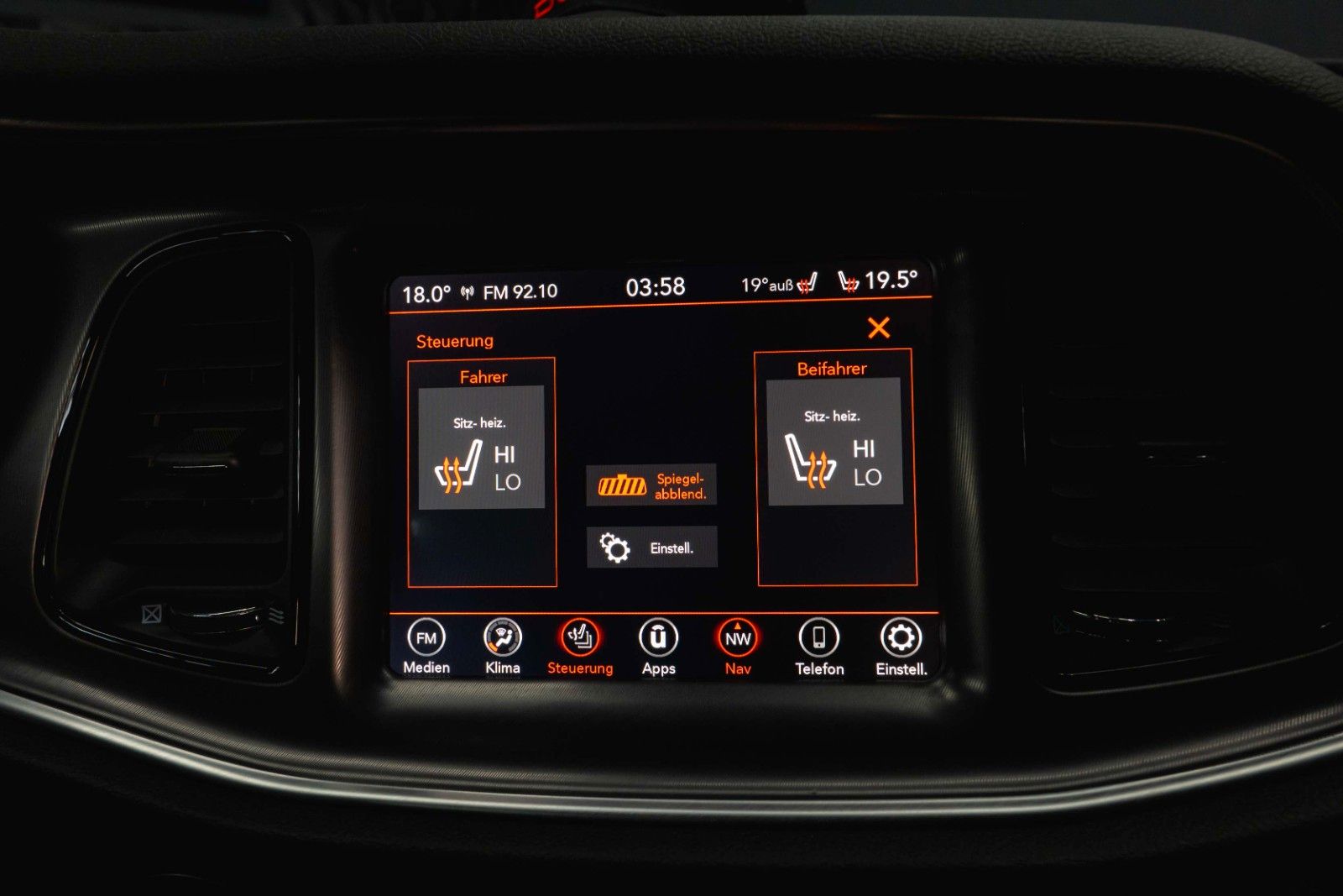 Fahrzeugabbildung Dodge Challenger 5.7 V8 R/T SRT Performance 6-Gang 19%