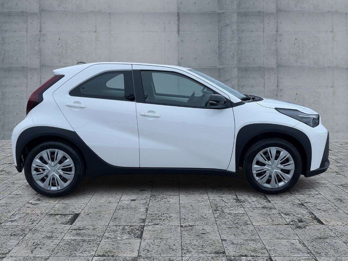 Toyota Aygo (X) - Bild 8