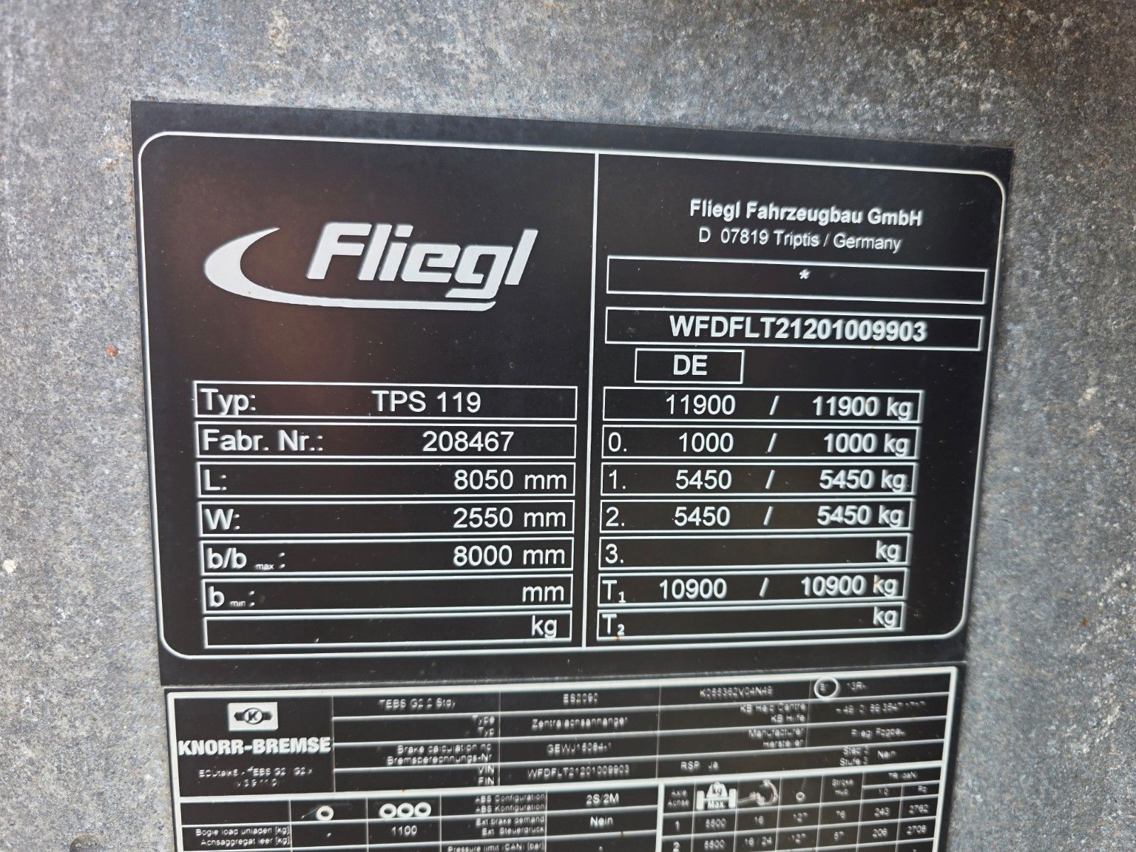 Fahrzeugabbildung Fliegl TPS 119 GFA-Achsen Auffahrrampen Knorr ABS