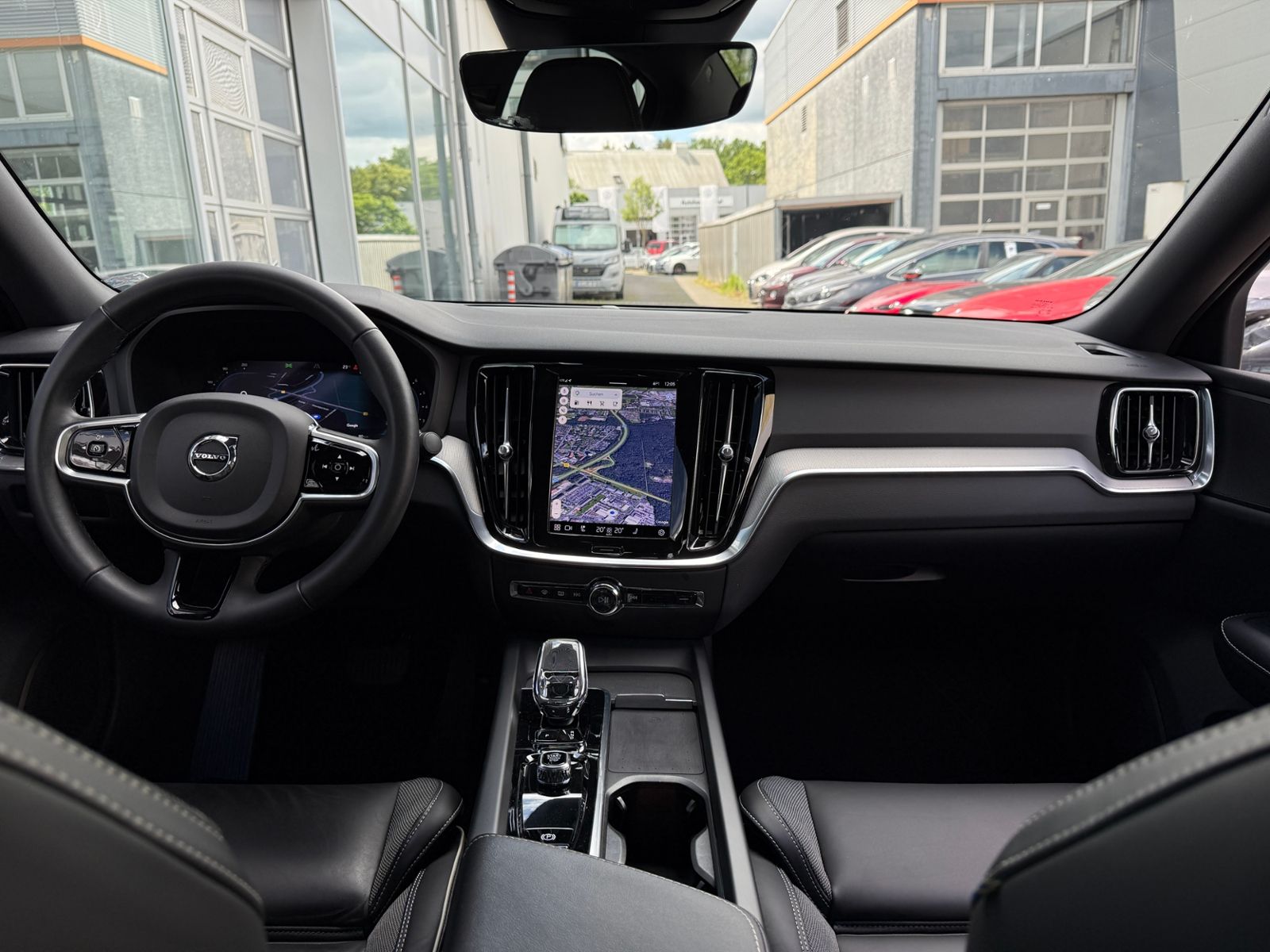 Fahrzeugabbildung Volvo S60 B5 Plus Dark AWD LED ALU