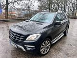 Mercedes-Benz ML 350 CDI 7G-Tr. *Xenon *Comand - Mercedes-Benz ML 350 in Solingen