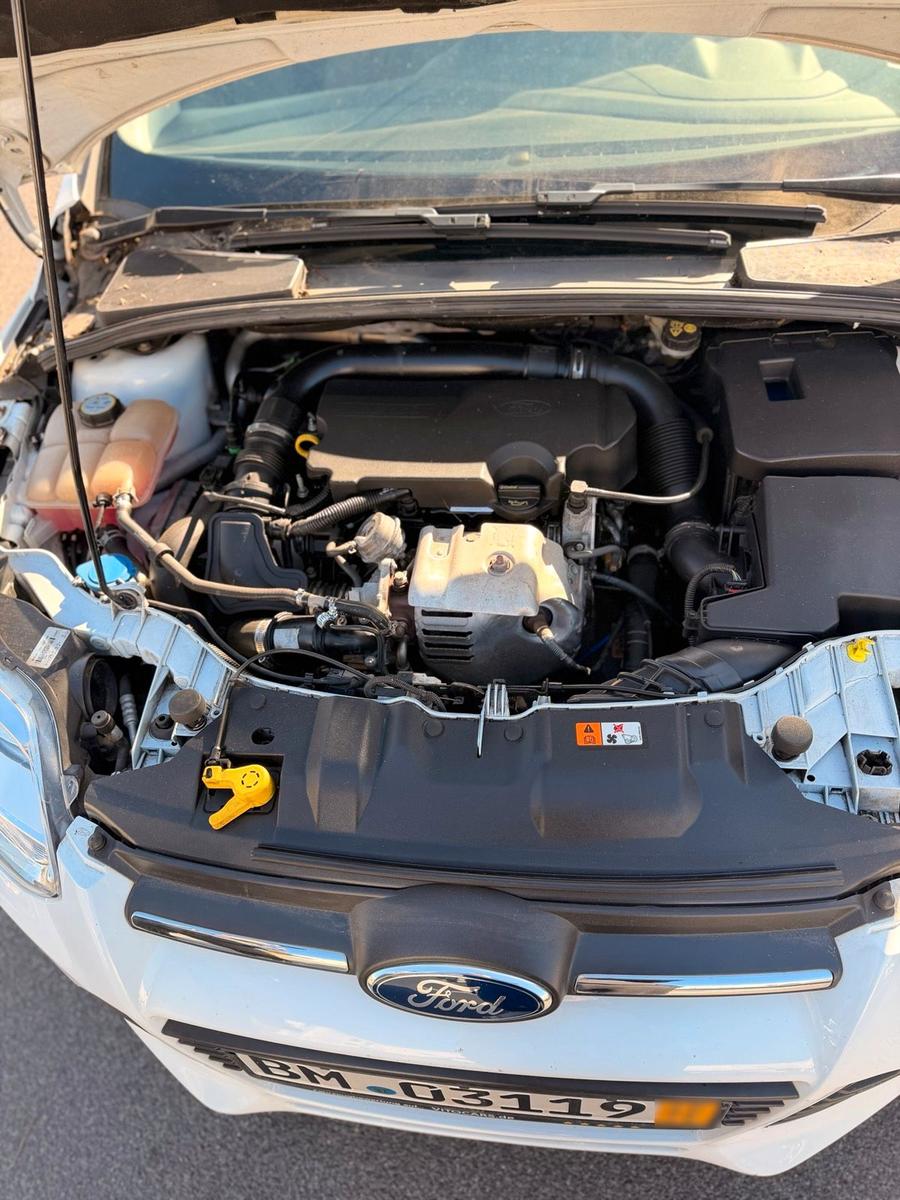 Ford Focus 2014 — photo 11