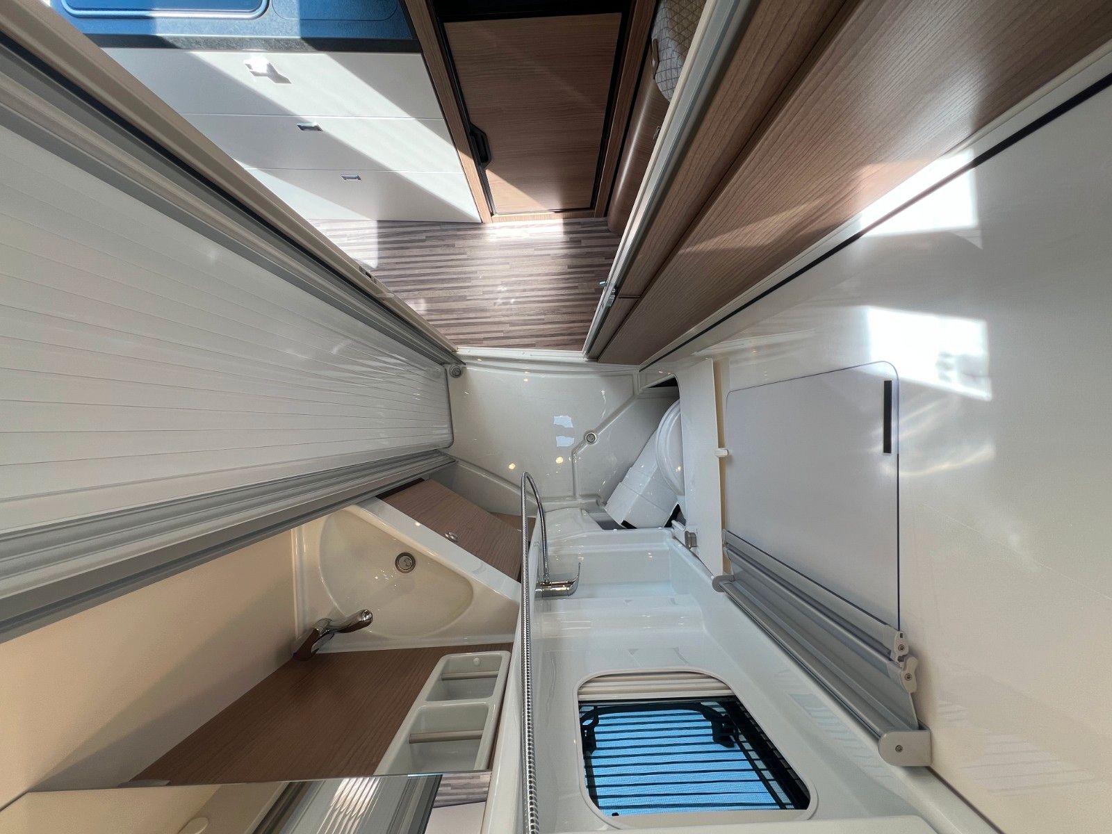 Fahrzeugabbildung Malibu Van diversity GT skyview 640 LE K