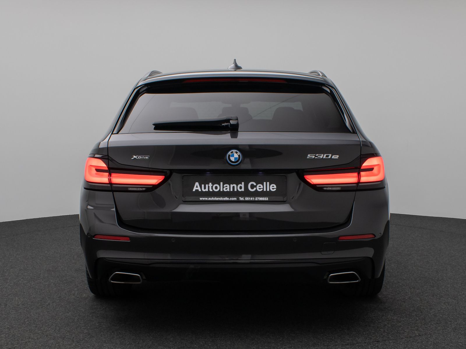 Fahrzeugabbildung BMW 530e xD Panorama DAB CockPitPro Alarm PDC 19Zoll