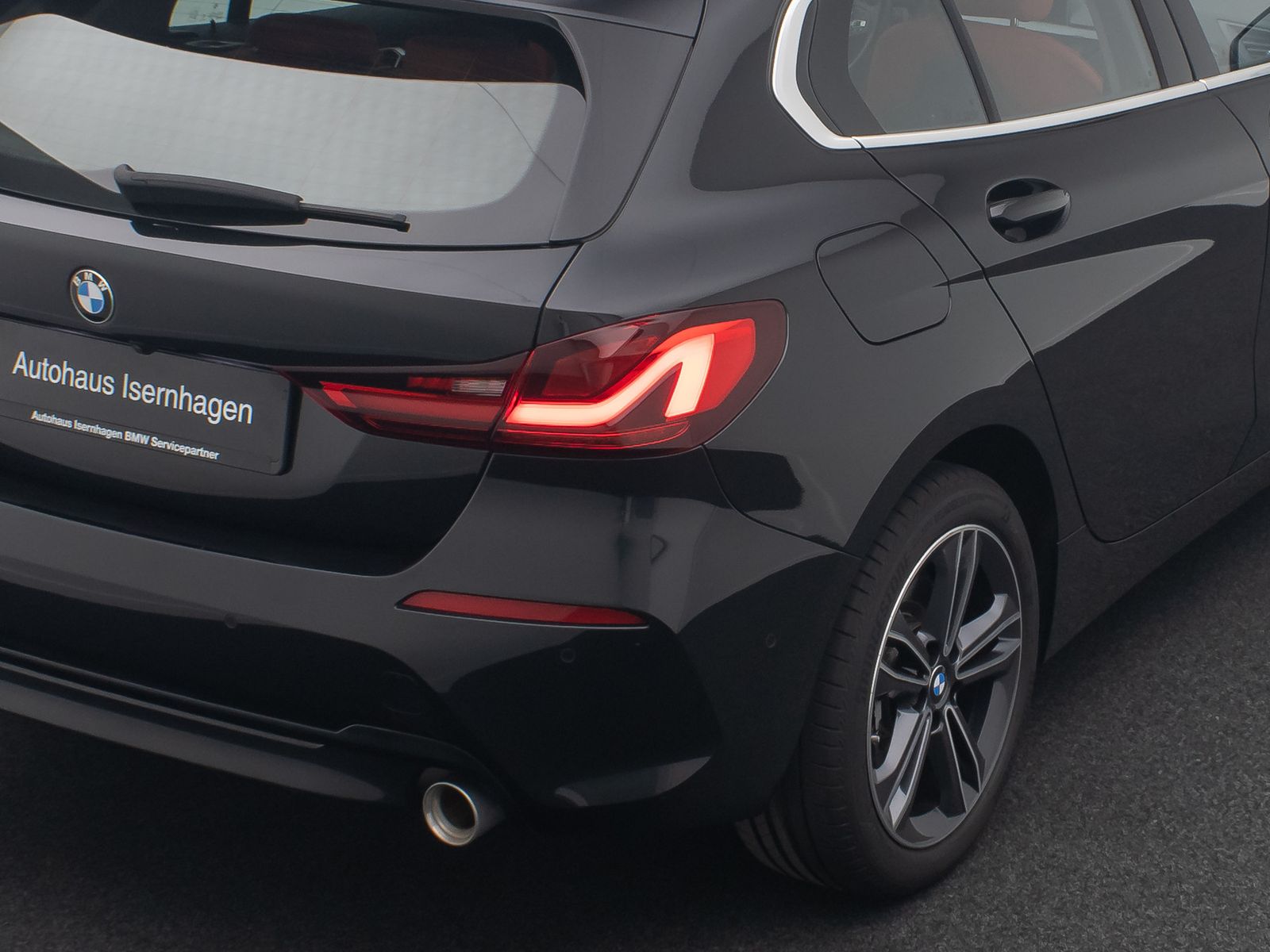 Fahrzeugabbildung BMW 120i SportLine H/K HUD DAB Kamera Panorama Leder