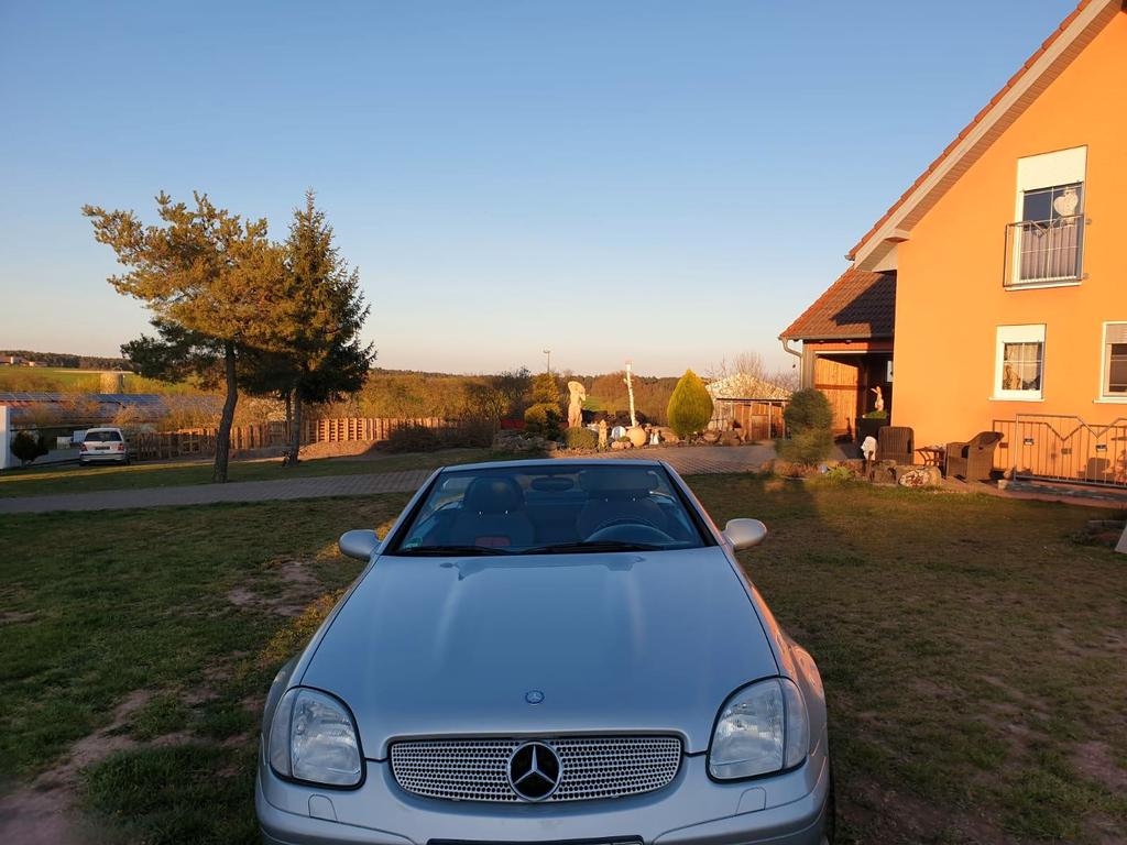 Mercedes-Benz SLK 230