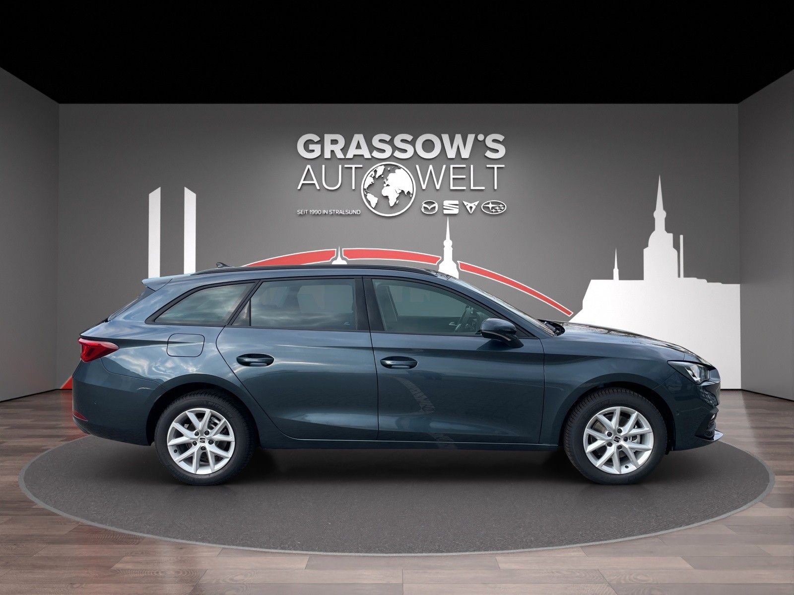 Fahrzeugabbildung SEAT Leon Sportstourer 1.5 eTSI DSG LED/NAVI/SHZ/LHZ