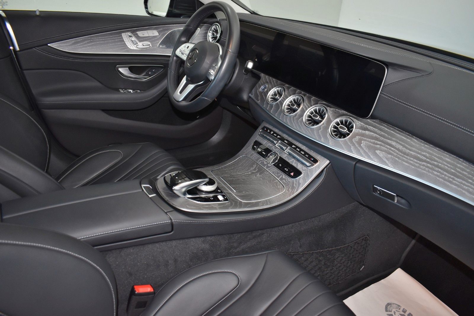 Fahrzeugabbildung Mercedes-Benz CLS 300d Leder Nappa,Burmester,COMAND,GSD,Memory