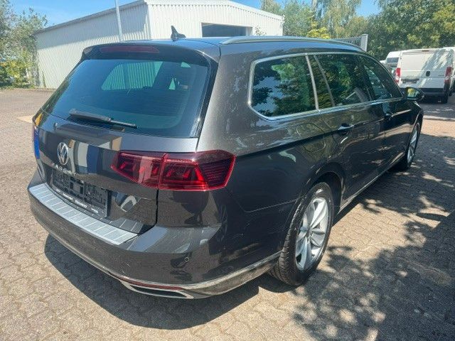 Fahrzeugabbildung Volkswagen Passat Variant Elegance LED AHK LEDER