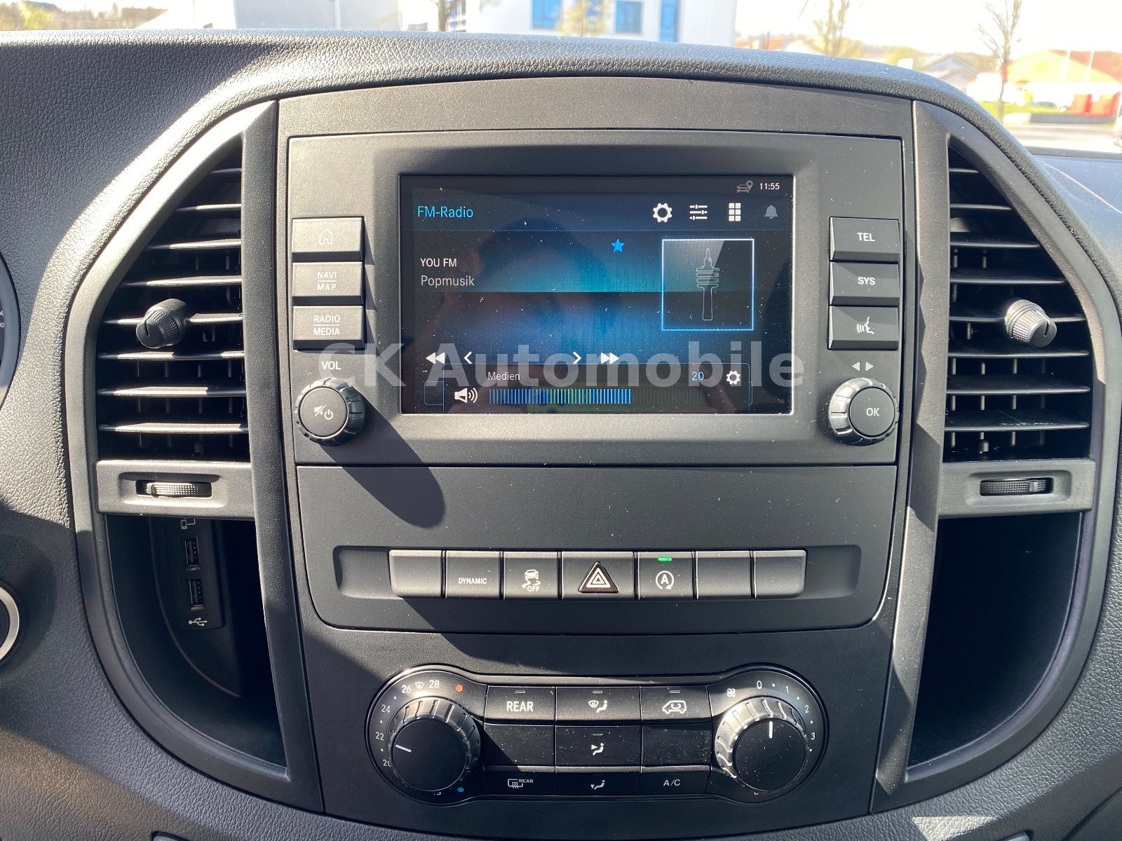 Fahrzeugabbildung Mercedes-Benz Vito Tourer 116 Pro lang Autom./8 Sitze/Navi/Kam