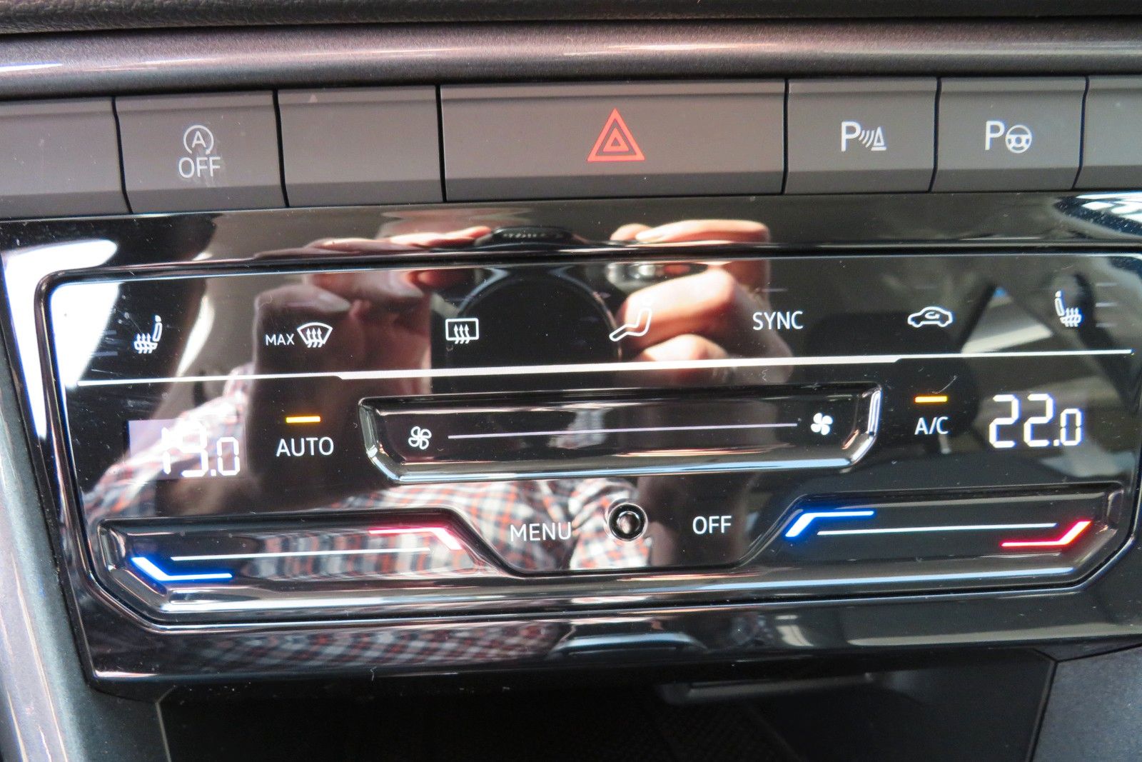 Fahrzeugabbildung Volkswagen T-Roc Style KAMERA ACC NAVI APP SITZH DIGI-COPI