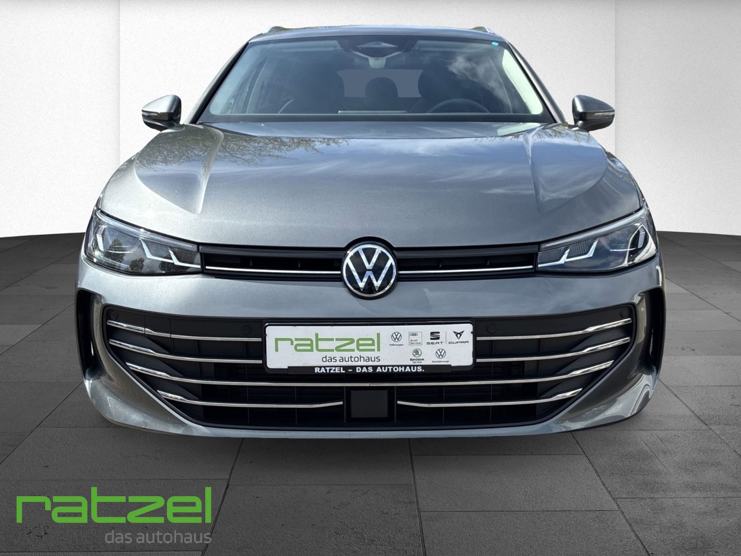 Fahrzeugabbildung Volkswagen Passat Variant 2.0 TDI DSG BUSINESS Navi Kamera