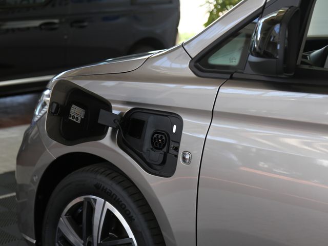 Volkswagen Caddy eHybrid DSG STYLE LED NAVI ACC KAMERA AHK