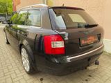 Audi A4 2.5TDI 132kW tiptronic quattro S-line!!! - Audi A4 mit Diesel-Antrieb: Leder, Kombi, 2.5