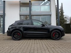 PORSCHE Macan GTS / 360°KAMERA / BOSE / PANORAMA PORSCHE Macan GTS / 360°KAMERA / BOSE / PANORAMA