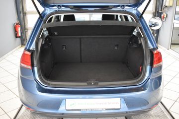 Volkswagen Golf - 9