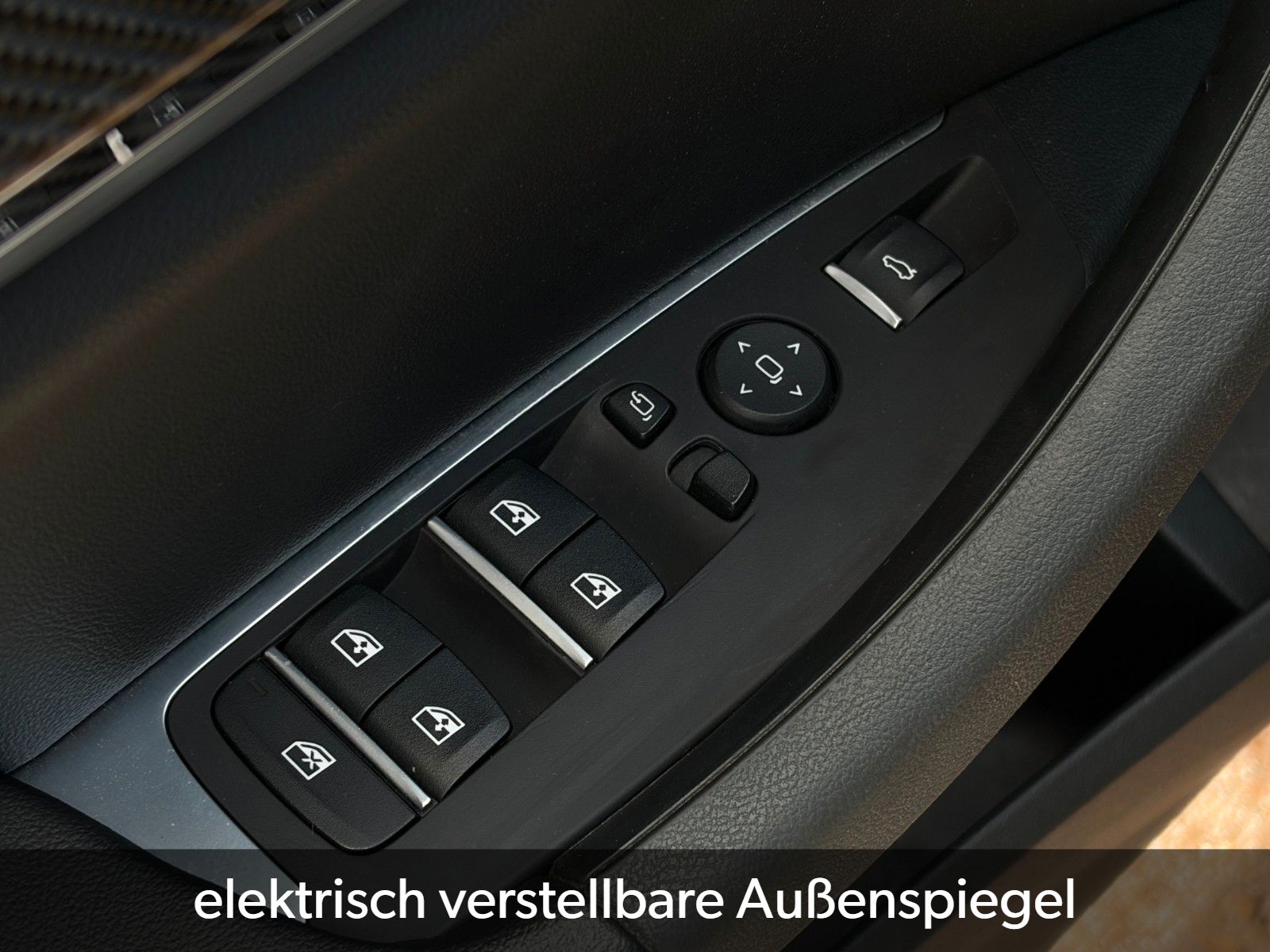 Fahrzeugabbildung BMW X3 xDr30d M Sport Pano Carbon Navi DA Kamera 20"