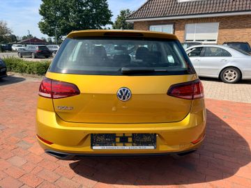 Volkswagen Golf - 4