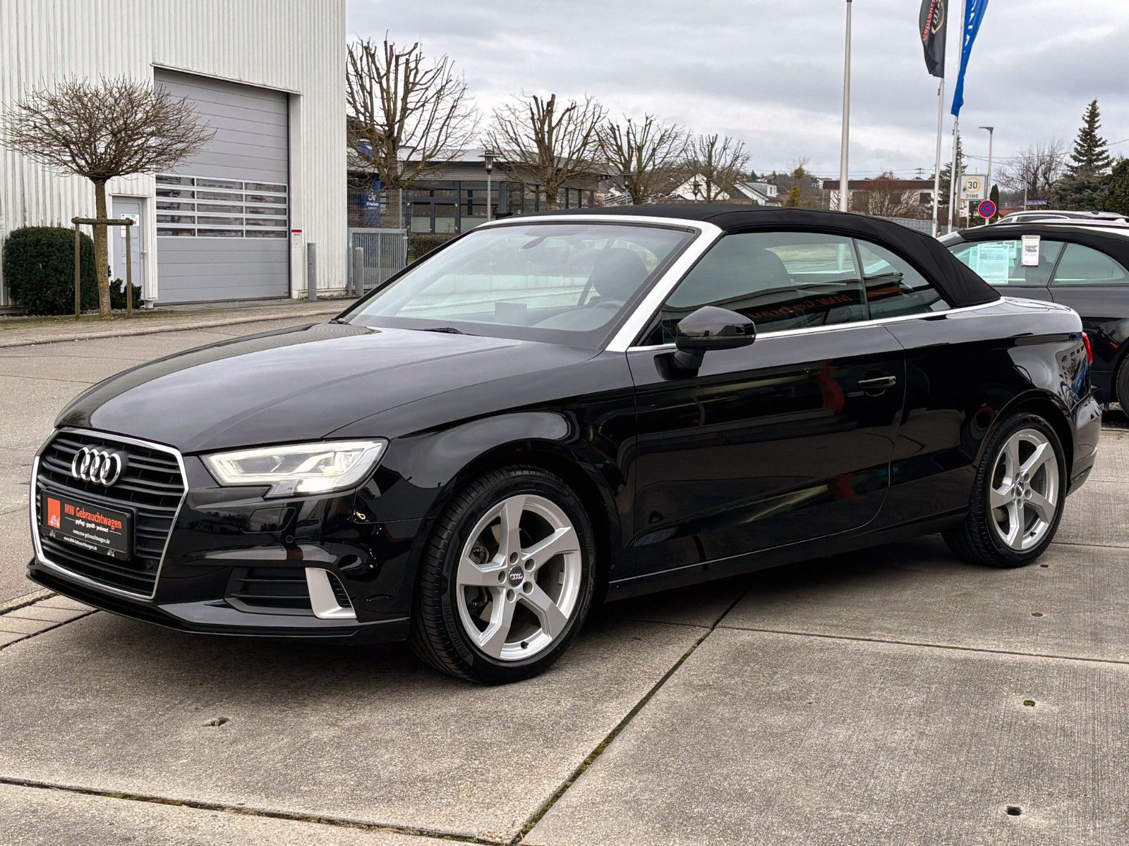 Fahrzeugabbildung Audi A3 Cabrio 35TFSI Sport Aut. PDC BT LED NAV SHZ