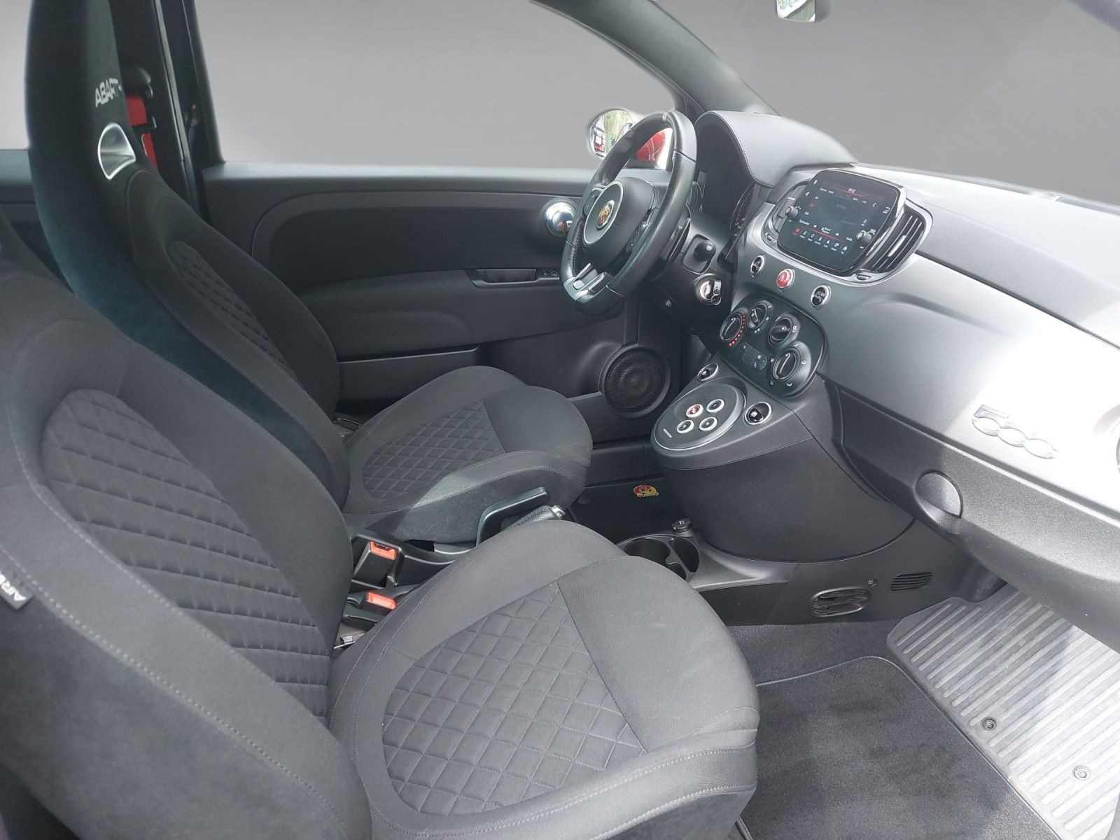 Abarth RED EDITION CARPLAY PDC SPORT-FAHRWERK – Bild 4