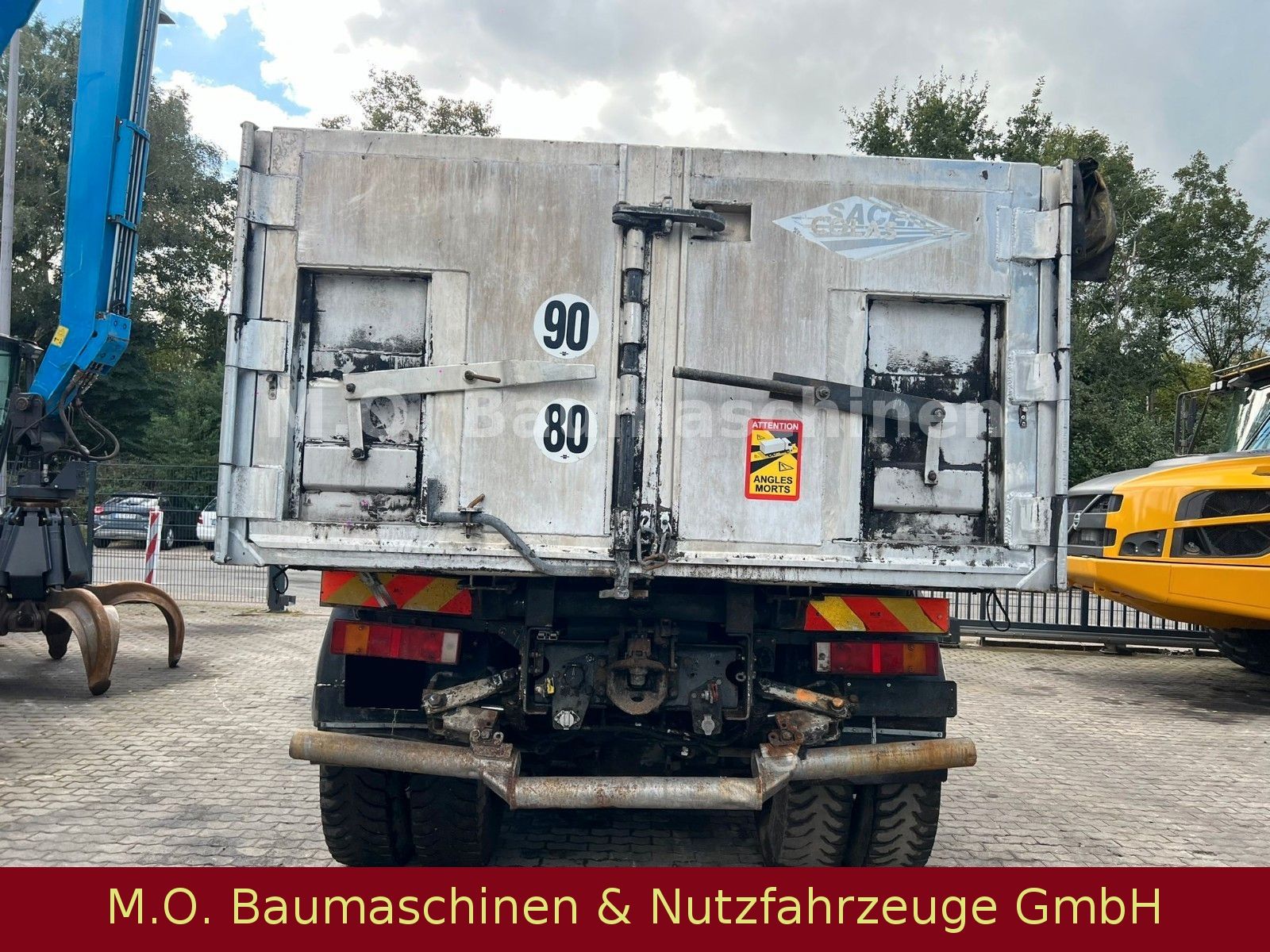 Fahrzeugabbildung Renault Kerax 370.26 / 6x4 /Alu Kipper /