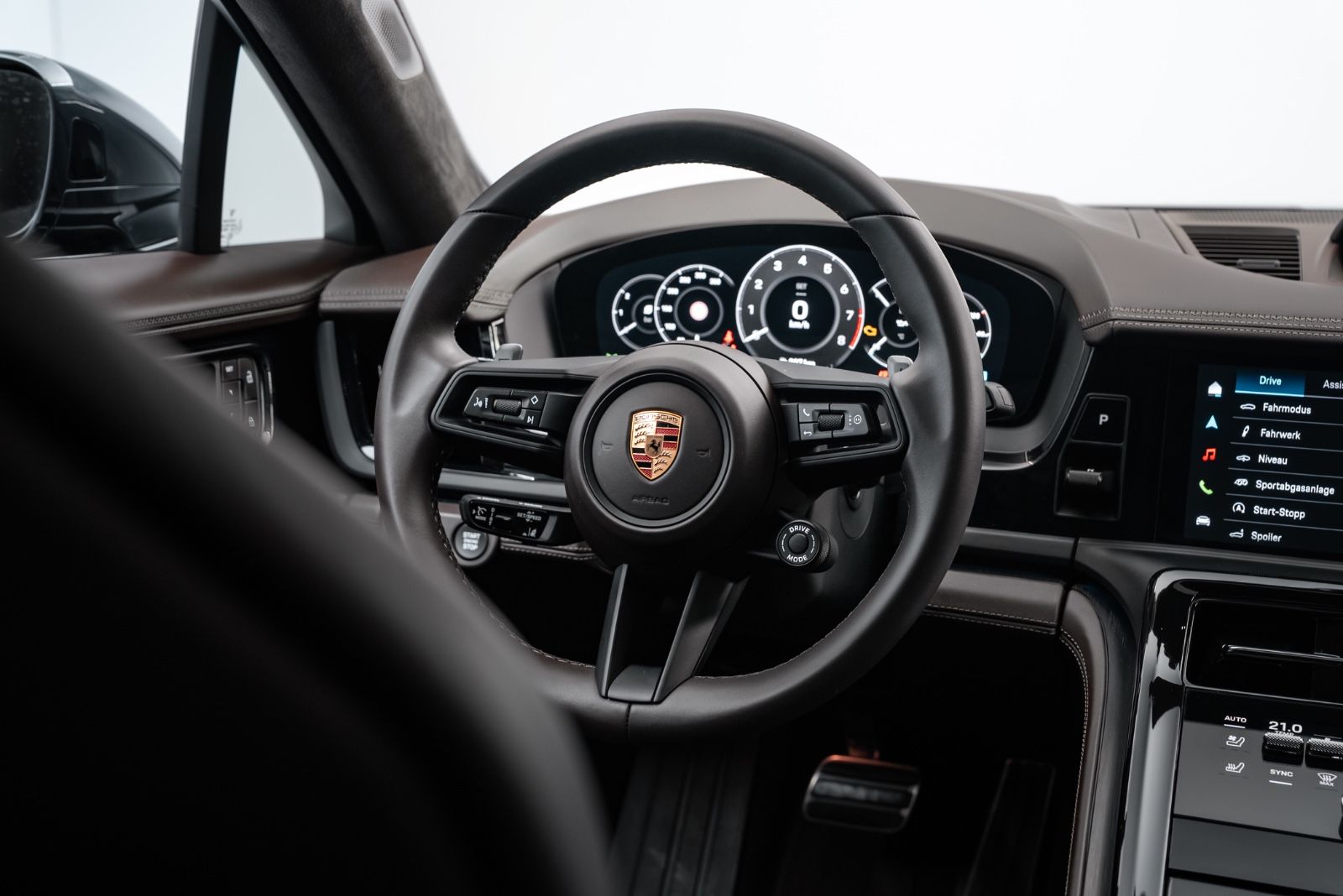 Fahrzeugabbildung Porsche Panamera GTS BURMESTER/PANO/PDLS+/STANDHEIZUNG