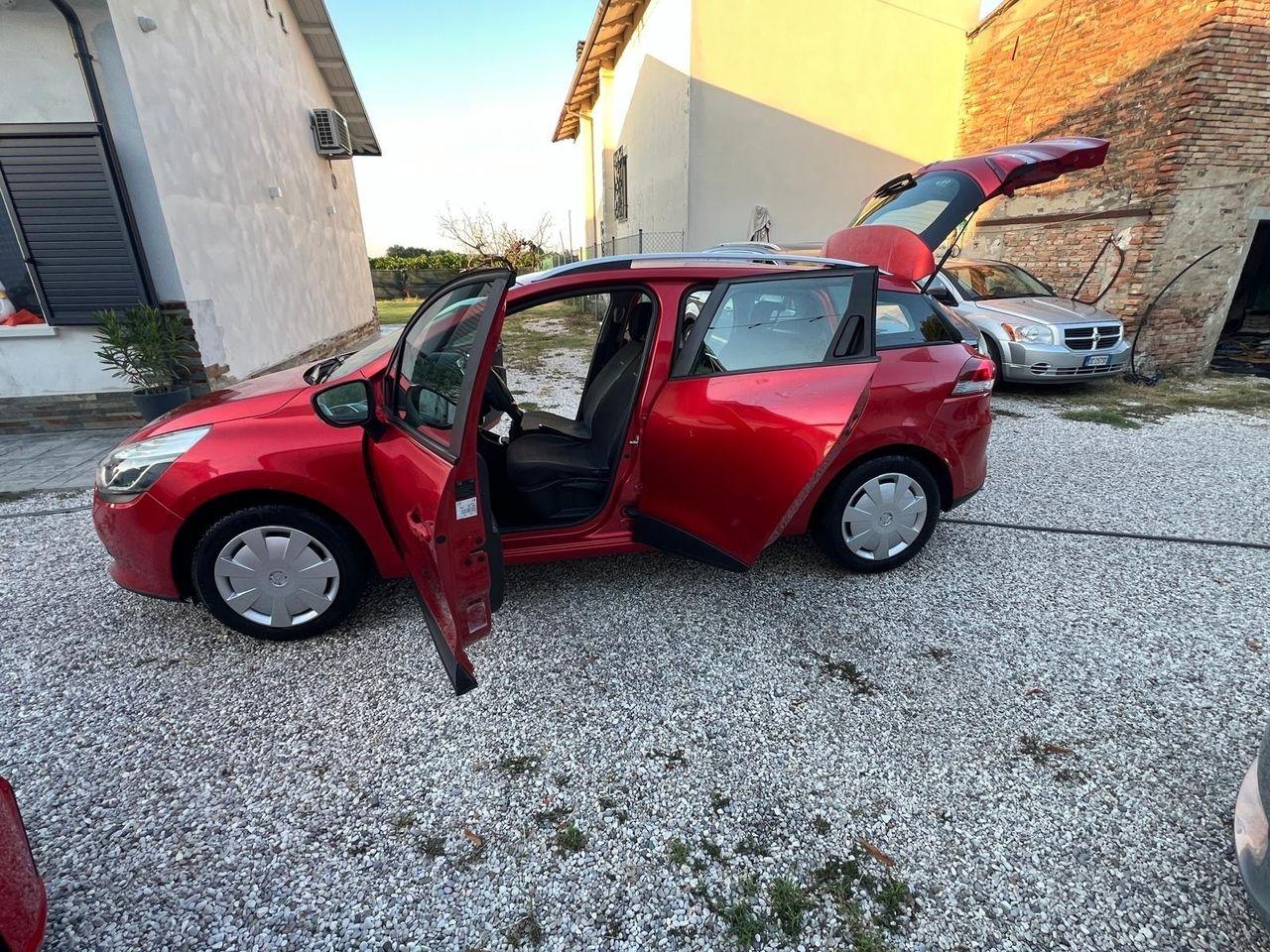 Renault Clio 2014 — photo 10