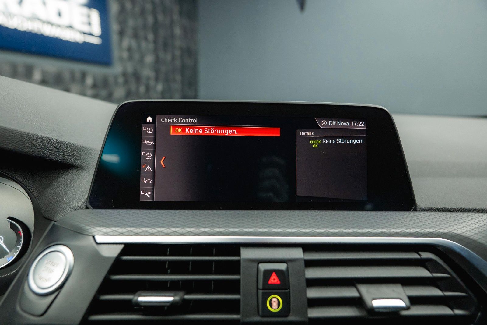 Fahrzeugabbildung BMW X4 xDrive 20d M Sport X Shadow Line *ACC*LED*DAB